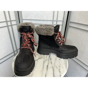UGG WOMEN ASHTON ADDIE - 1130524 BLACK - Size 9 Outdoor Insulated